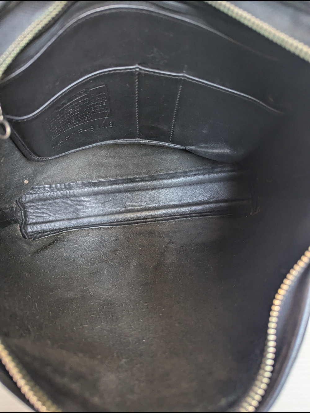Vintage Coach Legacy Hobo Bag made from premium glovetanned leather. - Picture 8 of 12